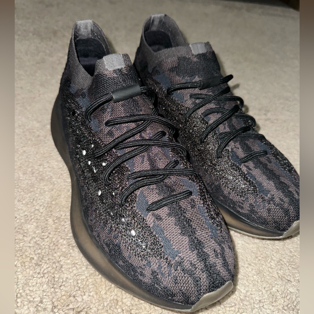 Yeezy 380 Onyx, Men’s size 9.5